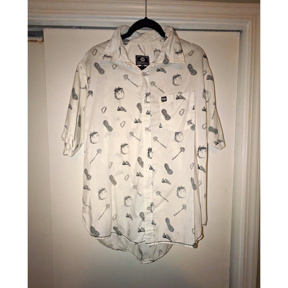Fayettechill Men's XL White/Black Graphic Print Short Sleeve Woven Button-Up